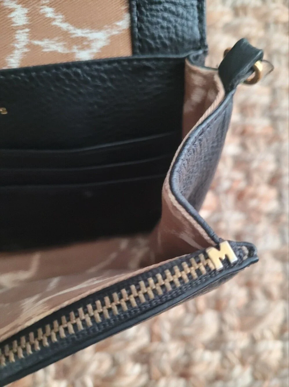 Marc by Marc Jacobs Black Pebbled Leather Turnlock Chain Strap Crossbody Bag